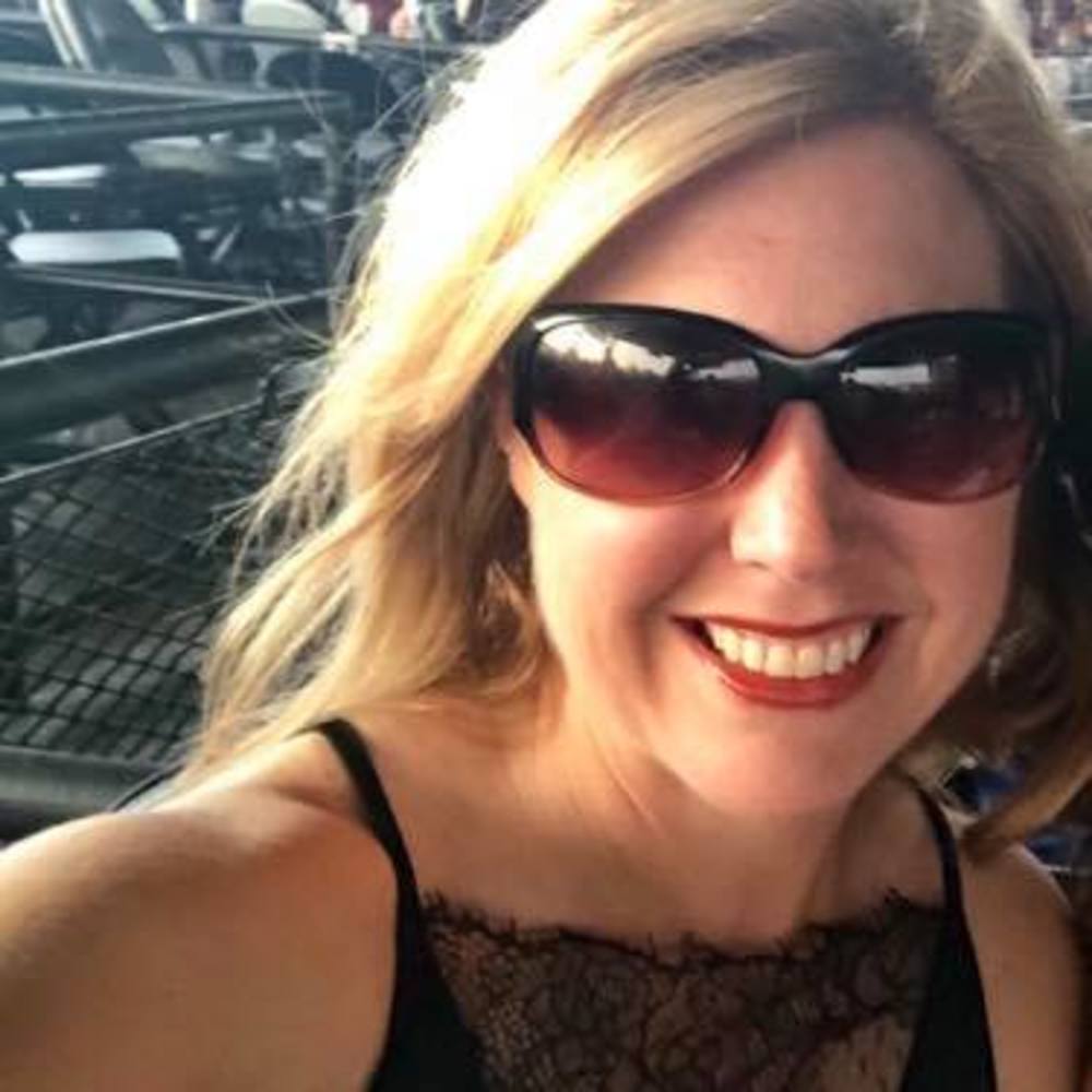 Meet your Posher, Lauren